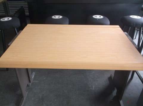 OAK FINISH COMPUTER DESK